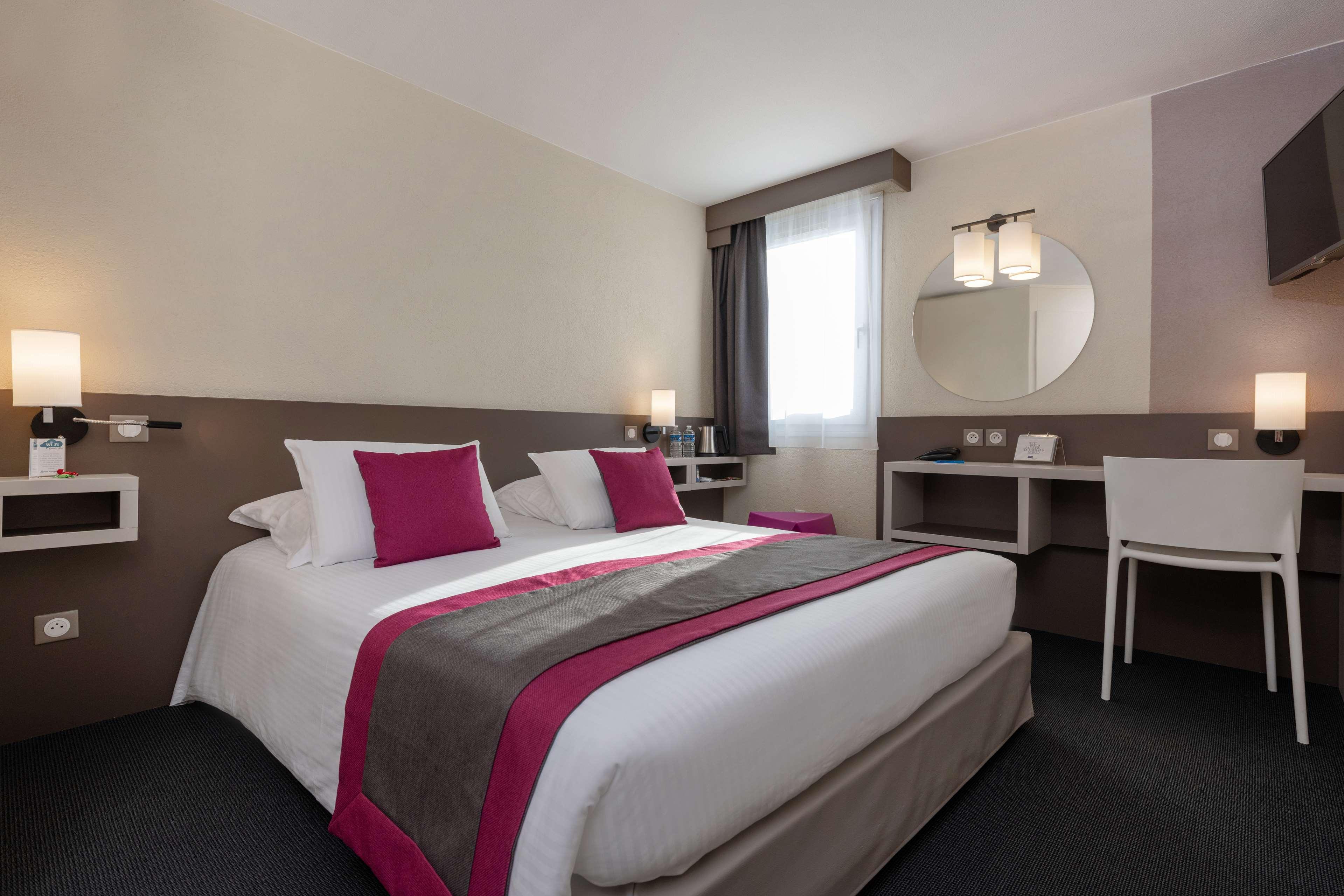 Kyriad Hotel Lyon ג'יבור מראה חיצוני תמונה