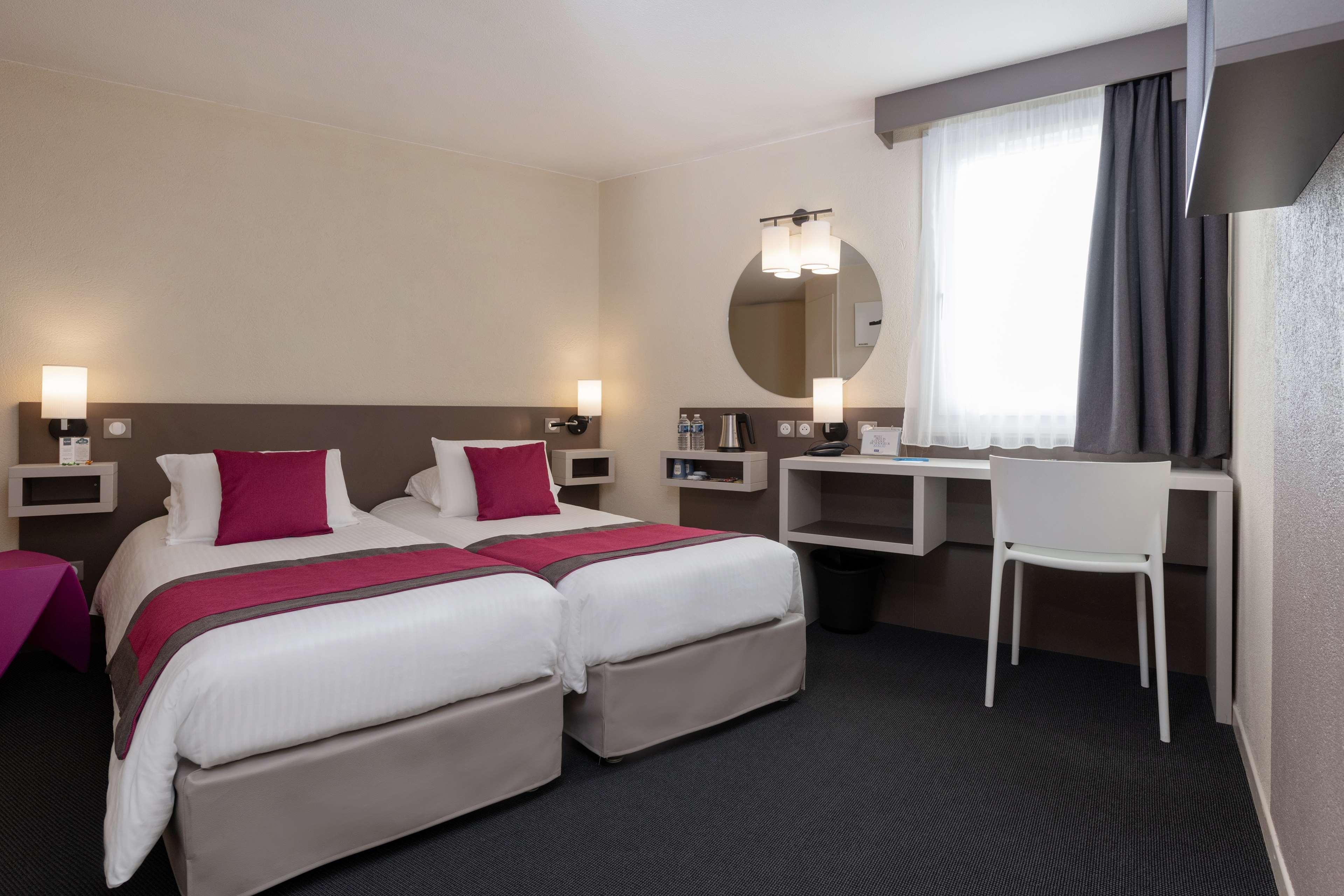 Kyriad Hotel Lyon ג'יבור מראה חיצוני תמונה