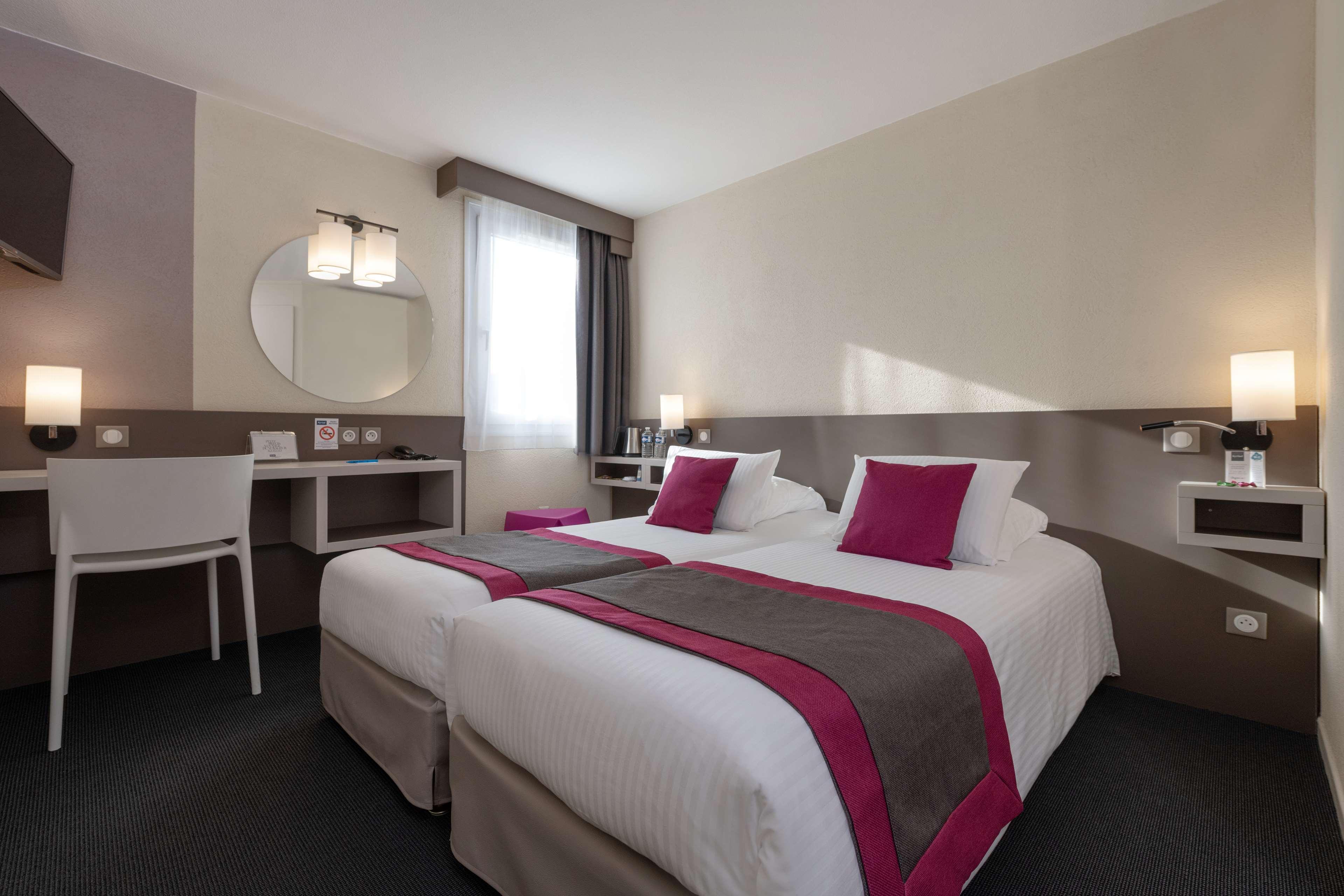 Kyriad Hotel Lyon ג'יבור מראה חיצוני תמונה
