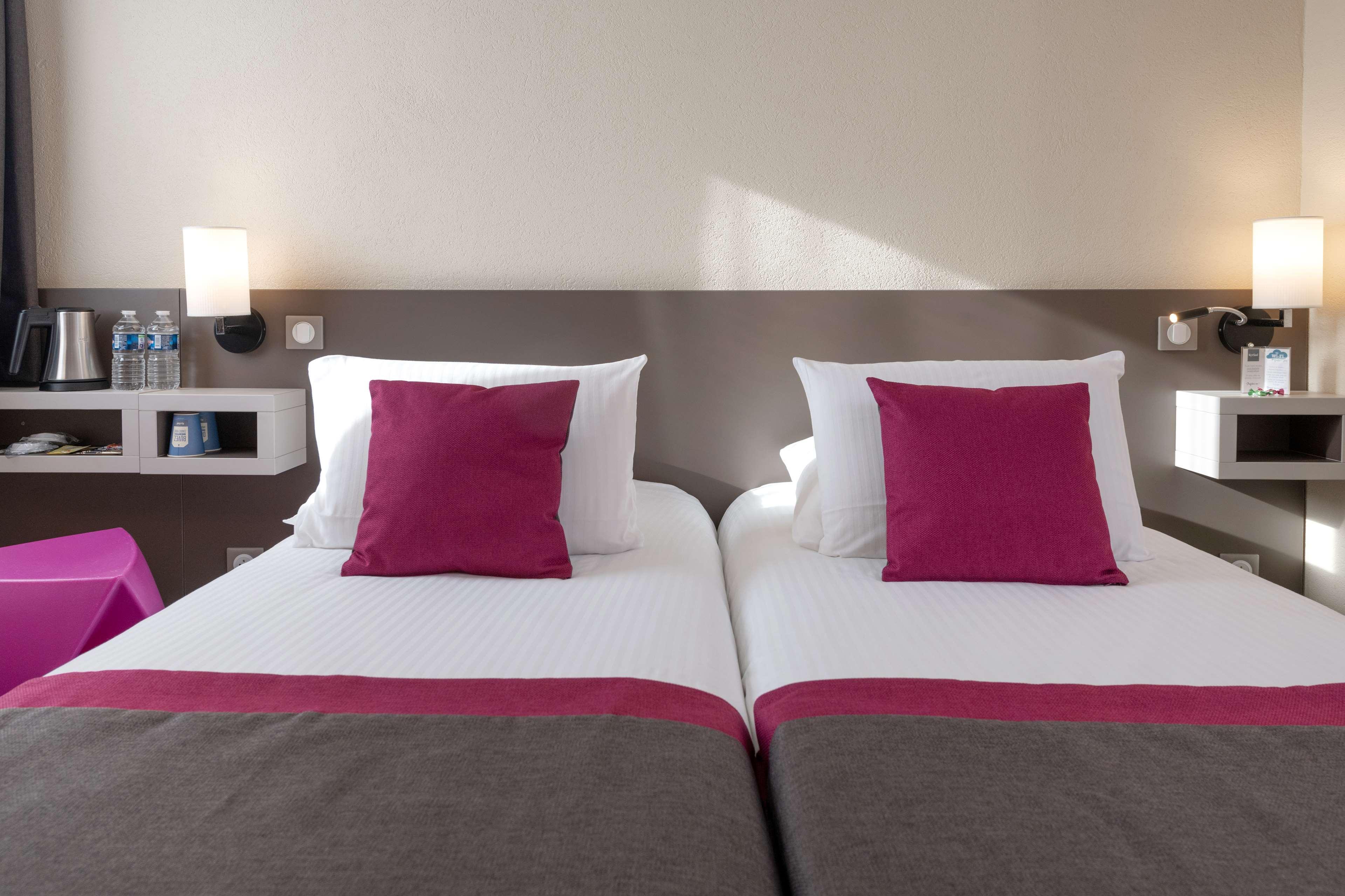 Kyriad Hotel Lyon ג'יבור מראה חיצוני תמונה