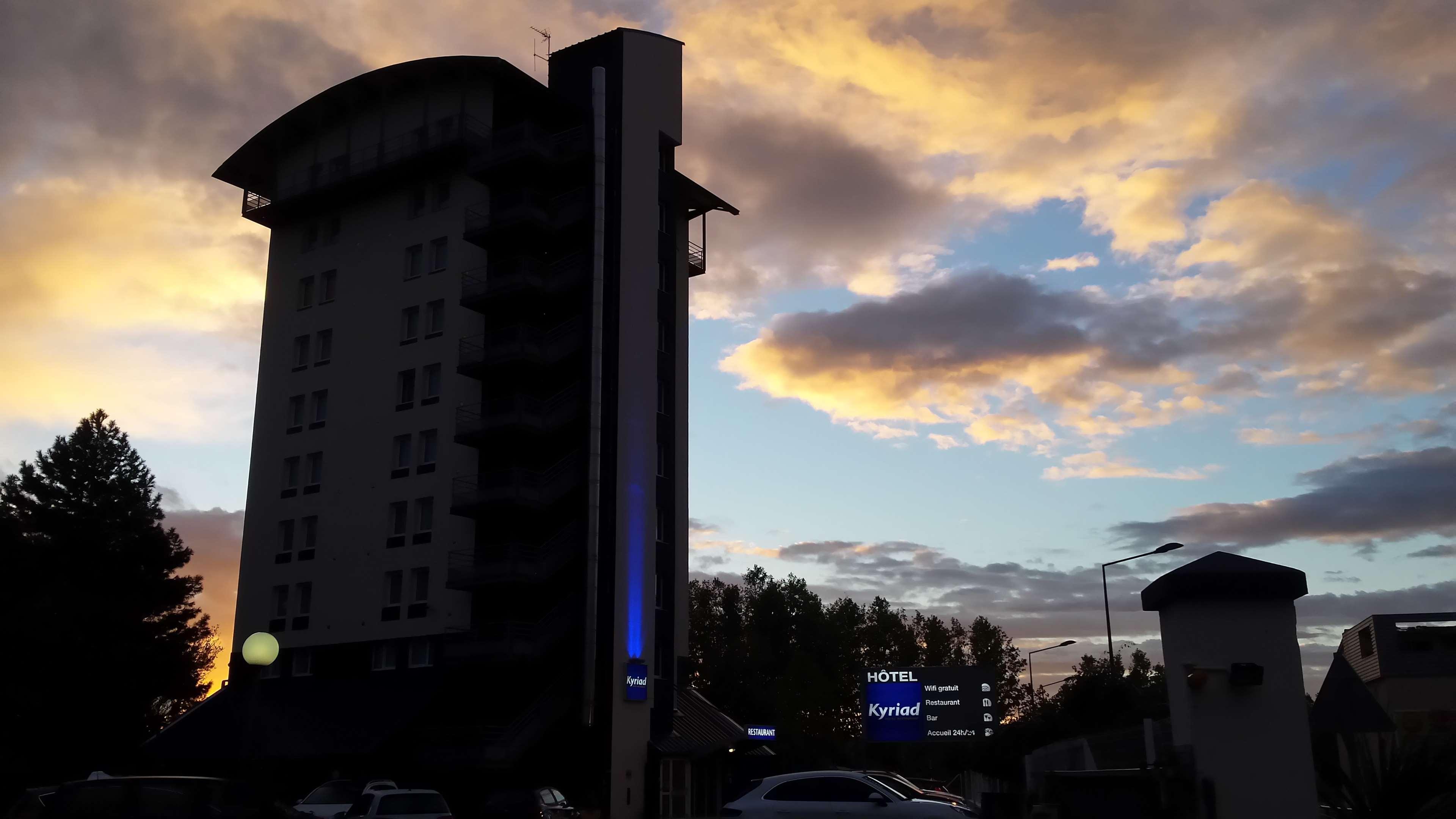 Kyriad Hotel Lyon ג'יבור מראה חיצוני תמונה